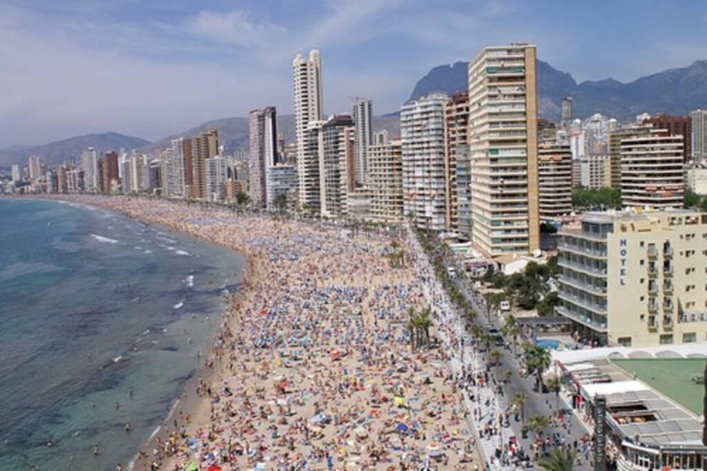 Exclusivo Apartamento Benidorm Playa De Levanteアパートメント エクステリア 写真